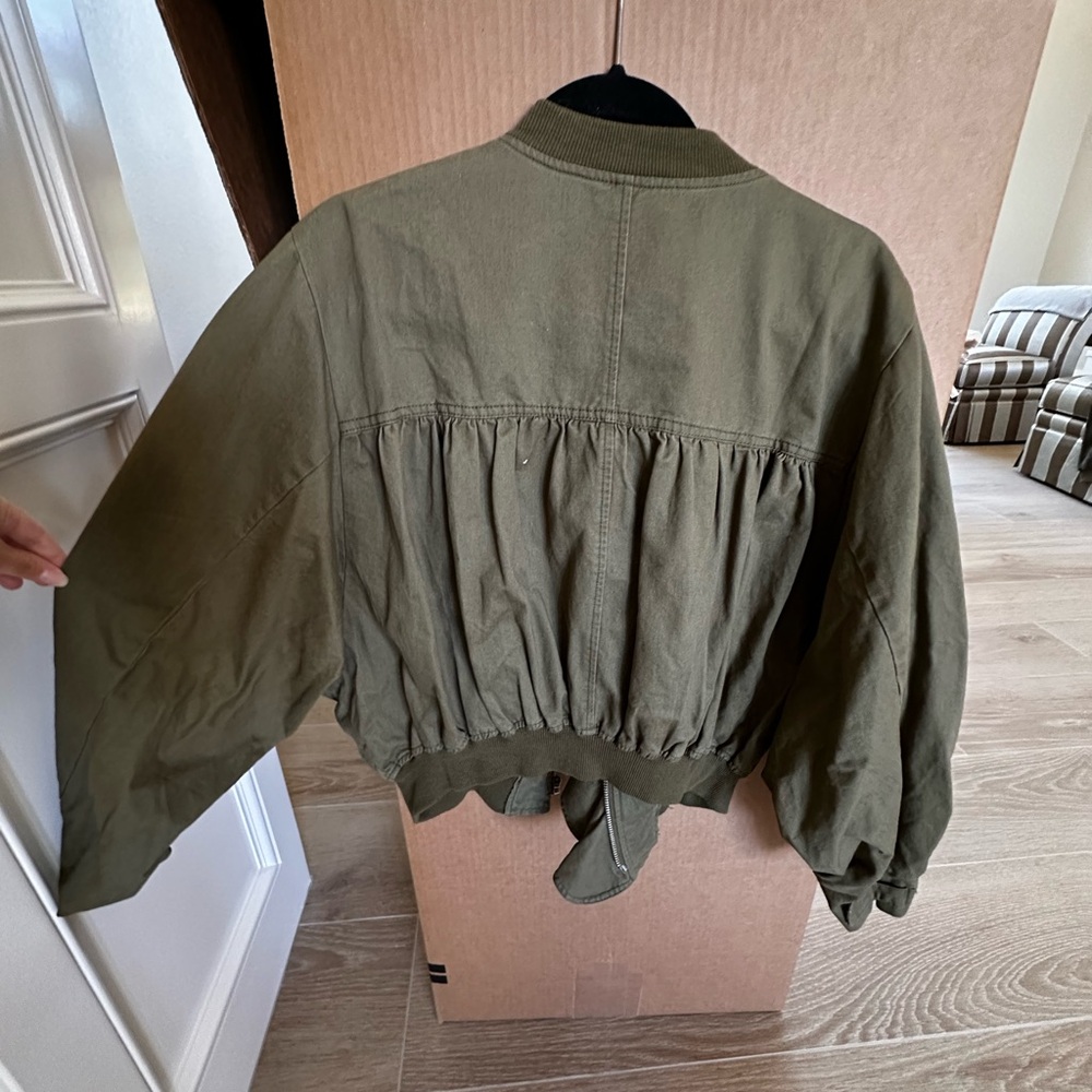 Bomber Jacket - Picture 6 of 7
